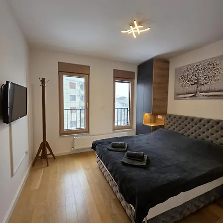 Lägenhet Raj Vv Sa Garazom Vrnjci