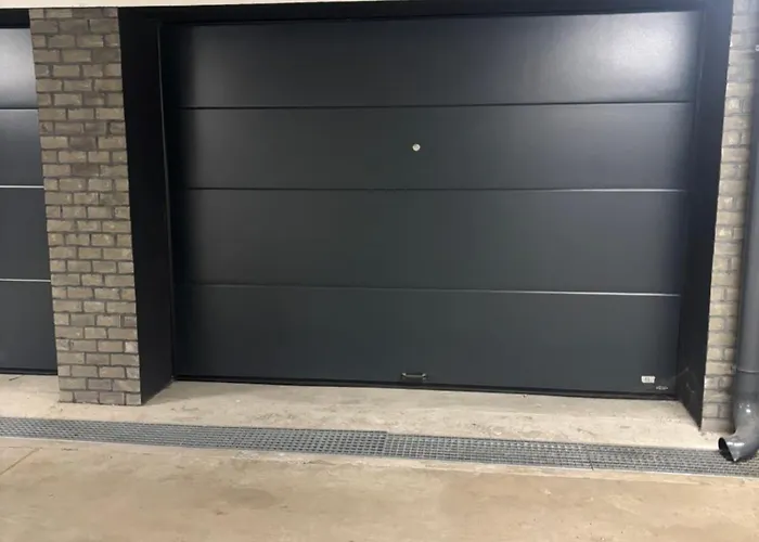 Raj Vv Sa Garazom Lägenhet *